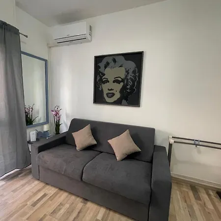 Apartman Lally's Nest